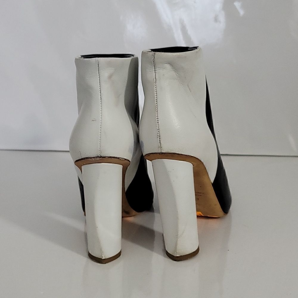 Maiyet Color Block Circular Heel Bootie - Picture 4 of 13